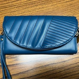 NWOT Wristlet Clutch Wallet Deep Teal Color